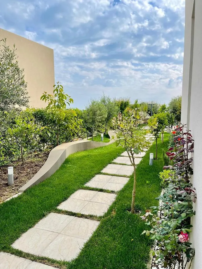 Villa Jon Palasa Green Coast